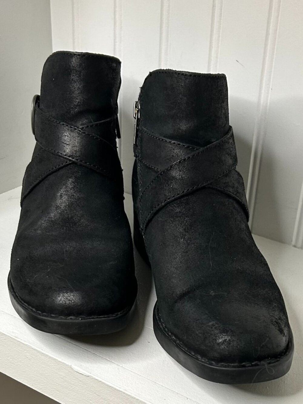 Born Black Suede Leather Ankle Booties Size 7.5